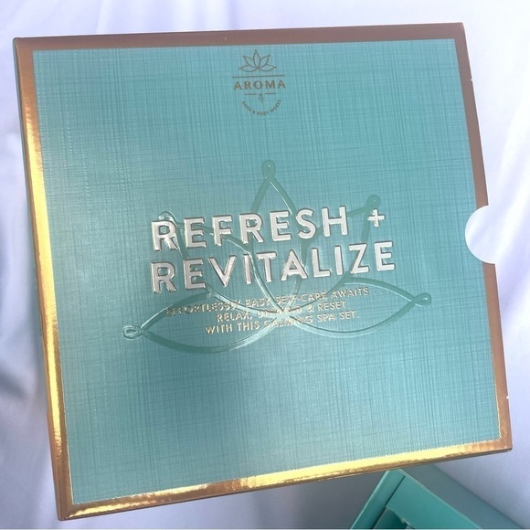 🌿 NEW Bath & Body Works - Eucalyptus Lavender Spa Box 🌿 - Picture 3 of 9